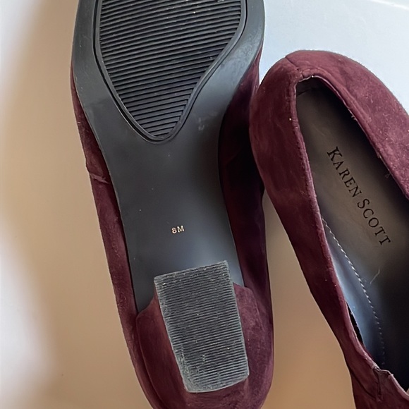 Karen Scott “wine” suede heel shoe 8M with box - Picture 3 of 8
